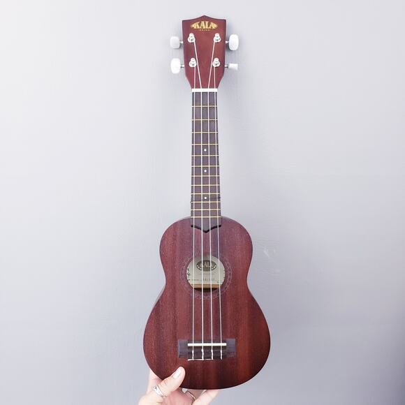 Ukulele KALA Brand Music Co. Isle Mahogany Soprano 4-String KA-15S - Picture 7 of 10